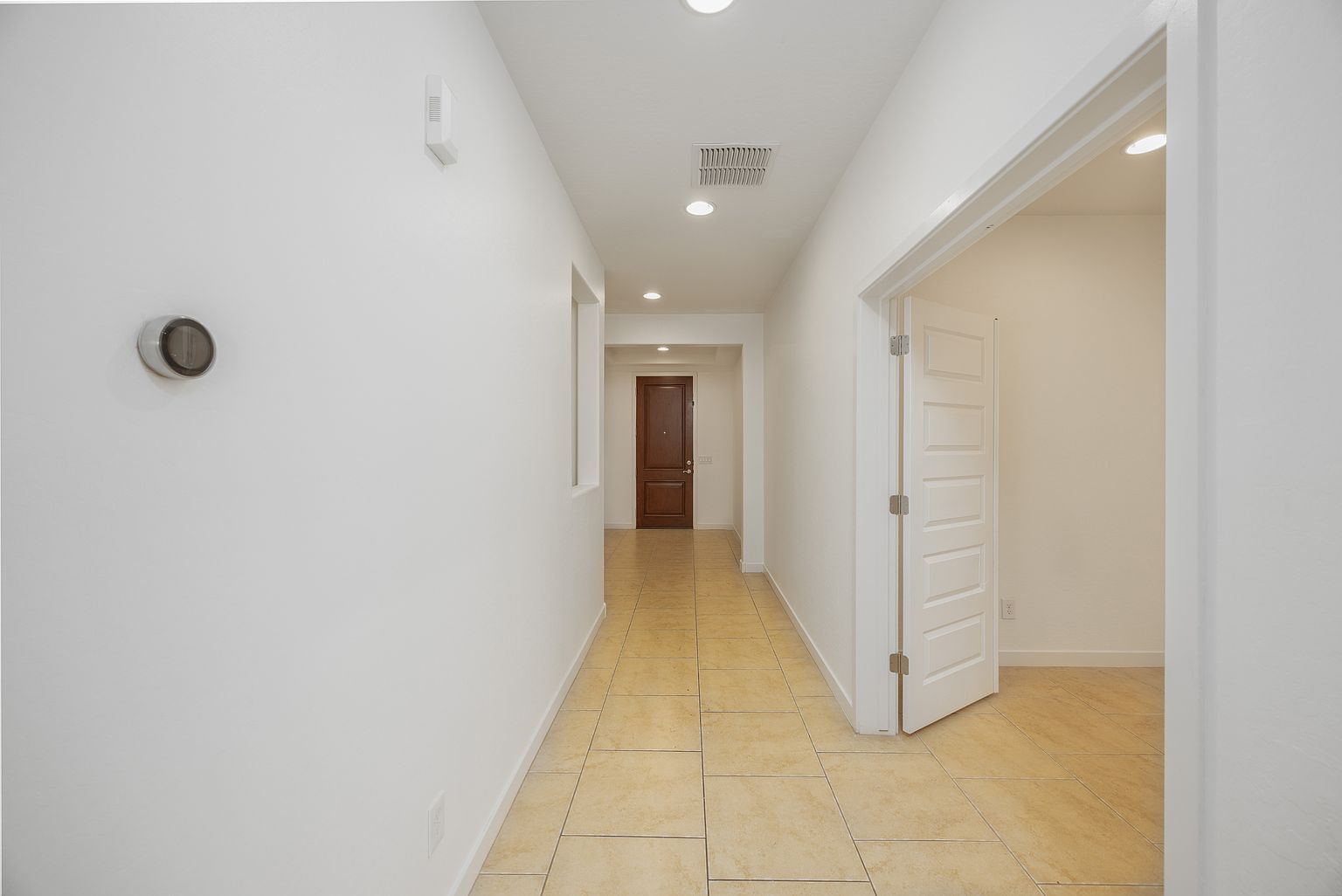 3896 E Alfalfa Dr photo 5