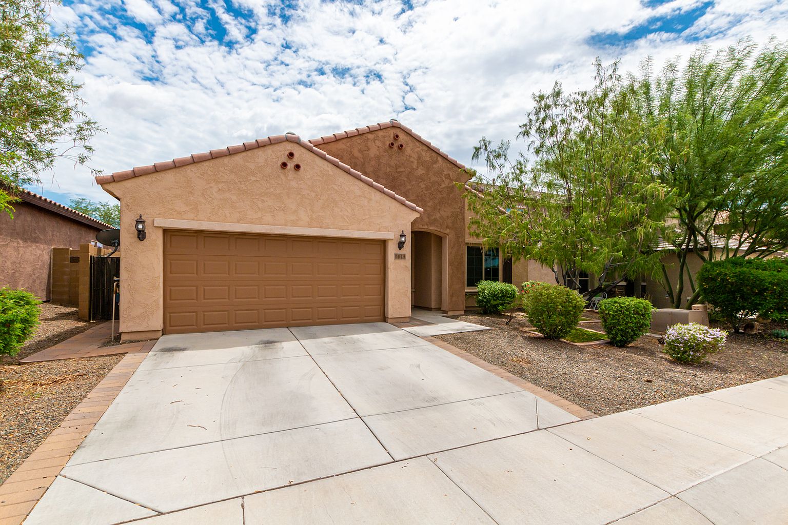 1019 W Spur Dr Phoenix, AZ 85085 photo 5