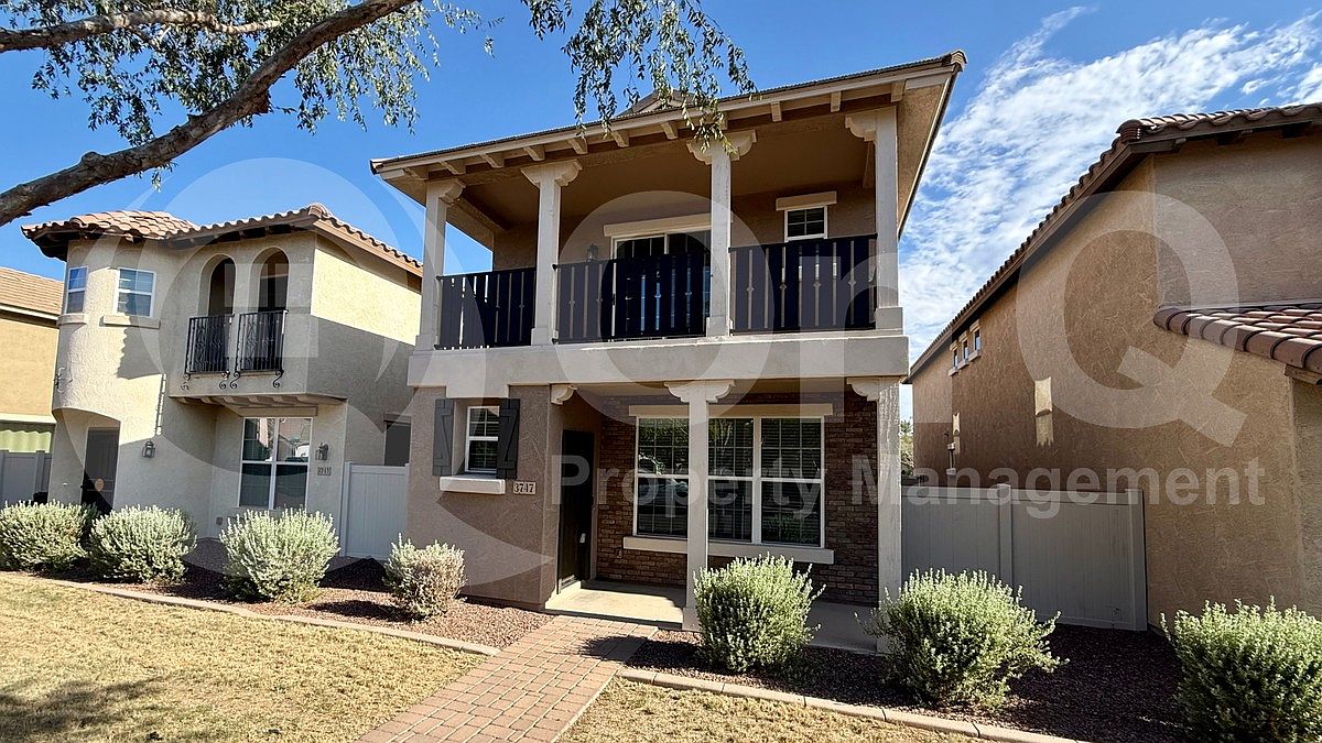 3747 E Hans Dr Gilbert, AZ 85296 photo 2