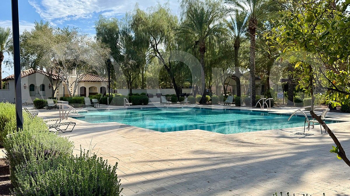 3747 E Hans Dr Gilbert, AZ 85296 photo 5