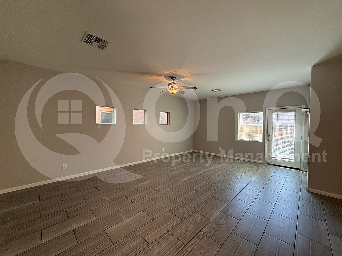 1836 W Minton St photo 4