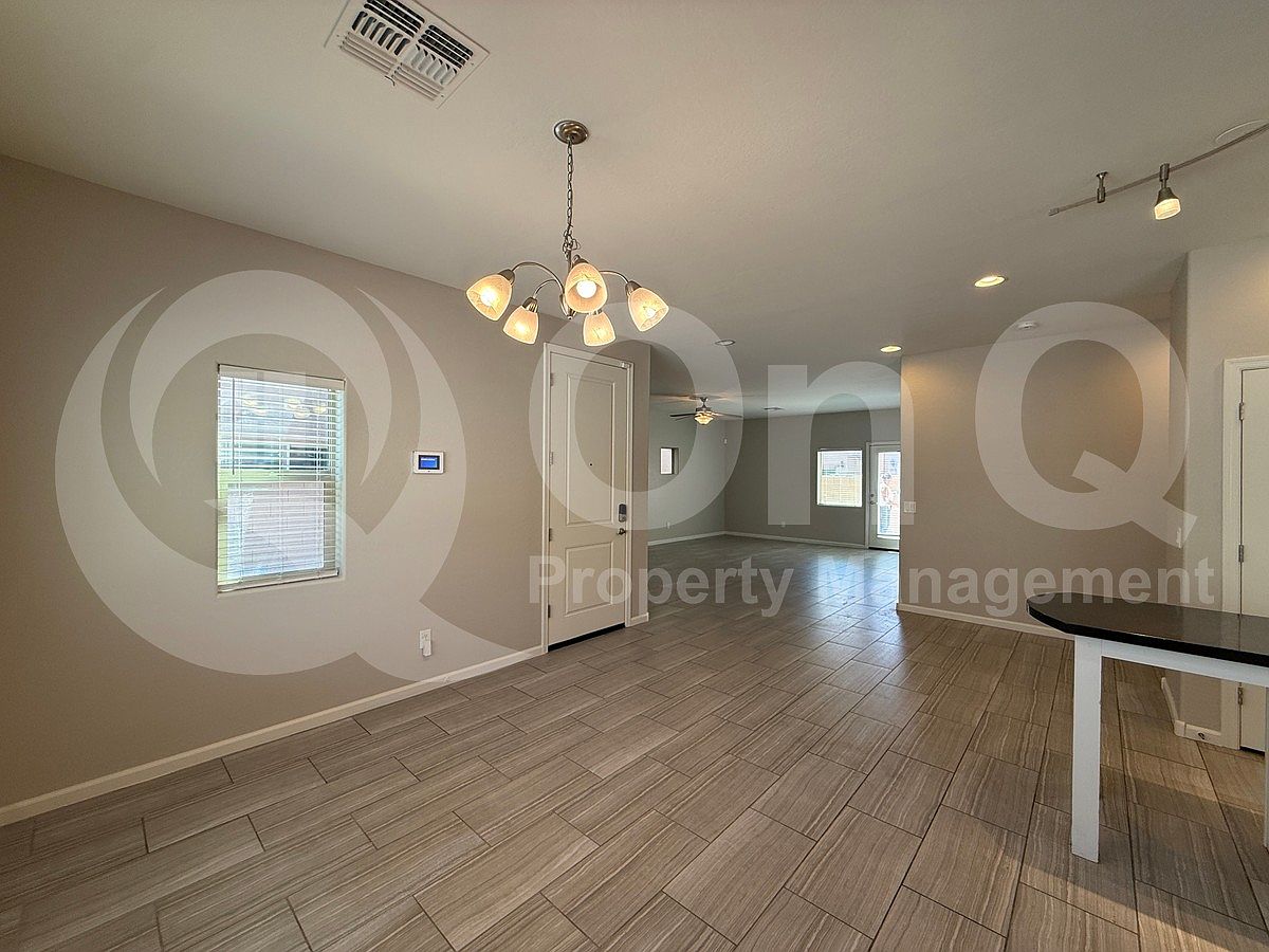 1836 W Minton St photo 5