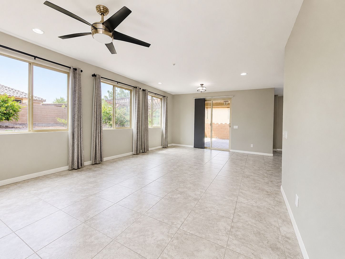 3693 E Rakestraw Ln photo 5