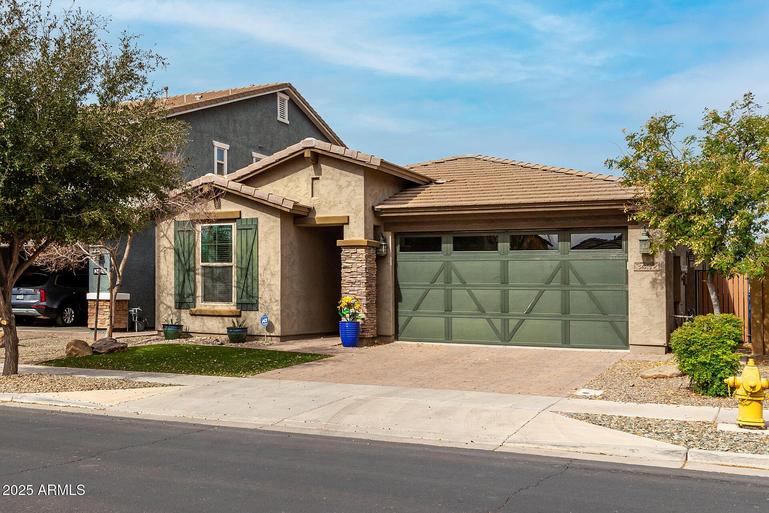 3432 E Alfalfa Dr photo 4