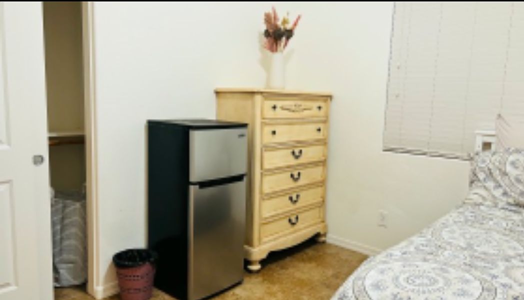 10404 E Talameer Ave photo 4