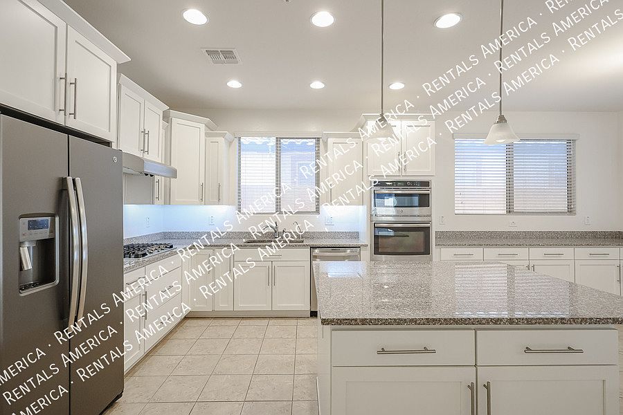 3710 E Lodgepole Dr Gilbert, AZ 85298 photo 3