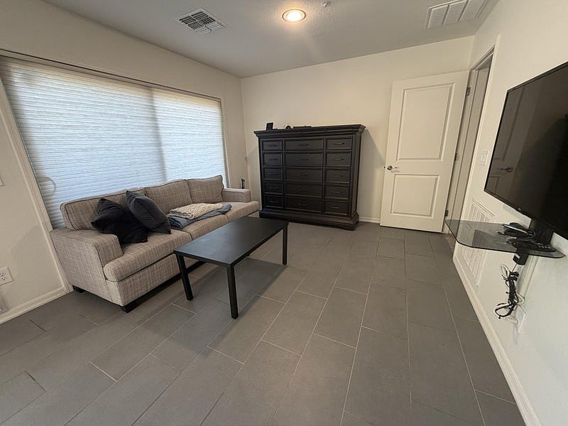 827 N Alison Way photo 3