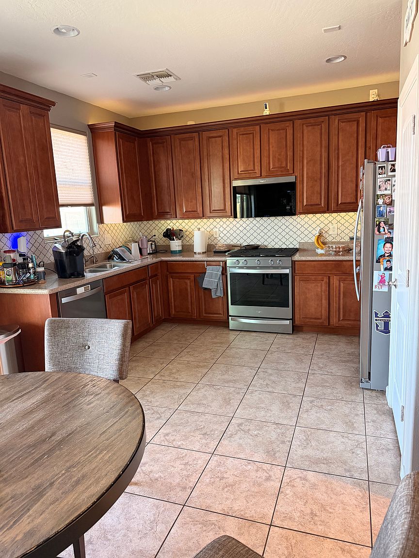 40854 W Wade Dr photo 5
