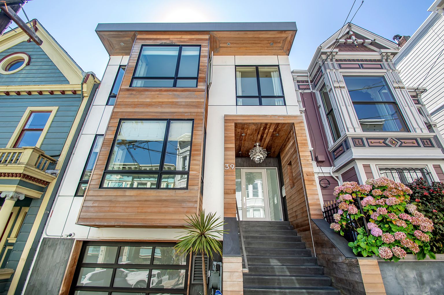 39 Lloyd St photo 3