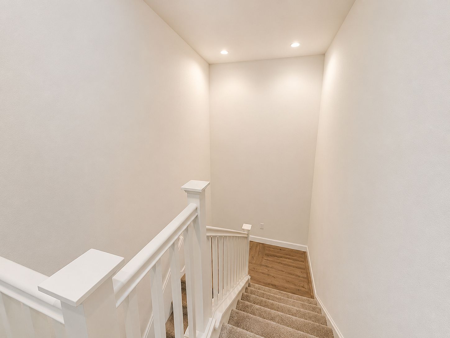 1641 Lee Way photo 5