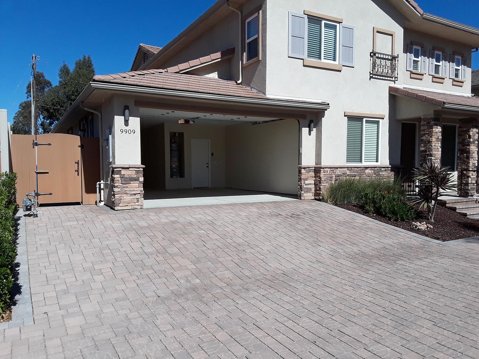 9909 Conejo Rd photo 2