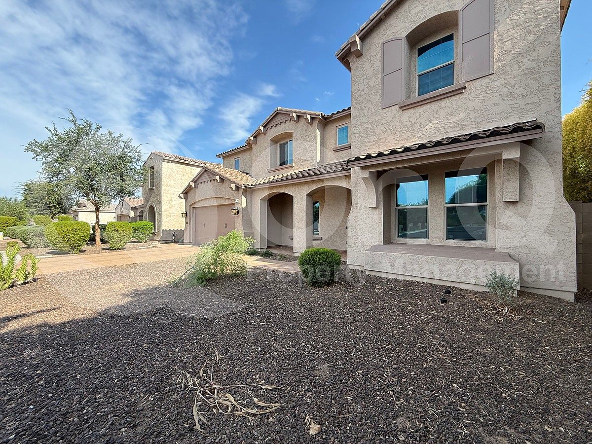 1007 E Buffalo St Gilbert, AZ 85295 photo 3