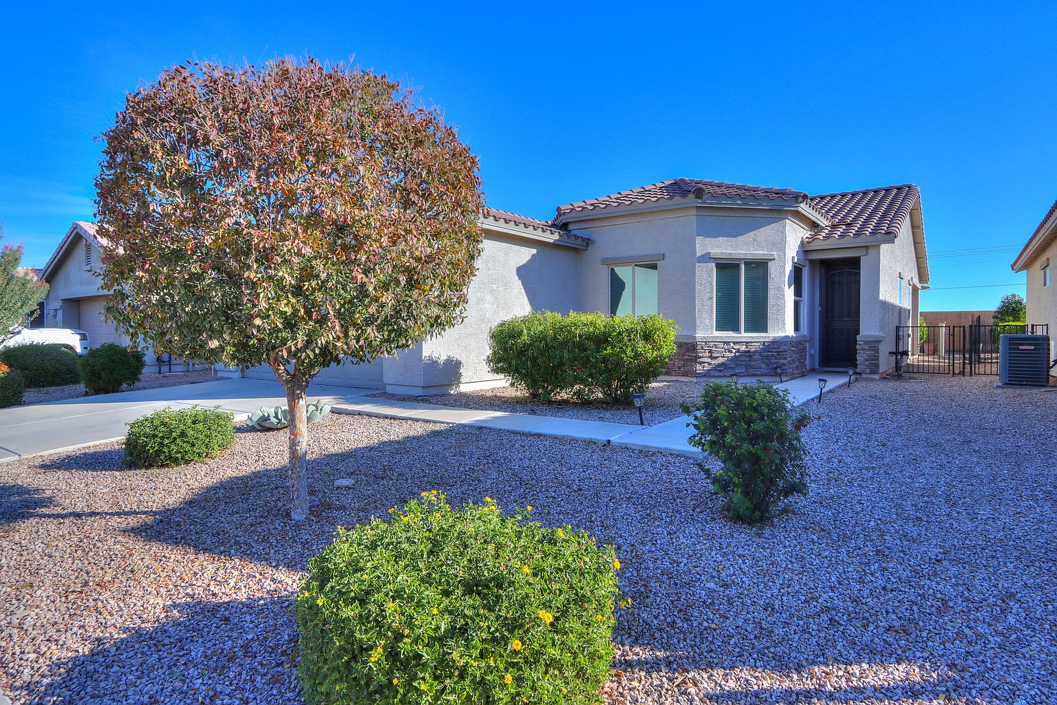 60 S Agua Fria Ln photo 2