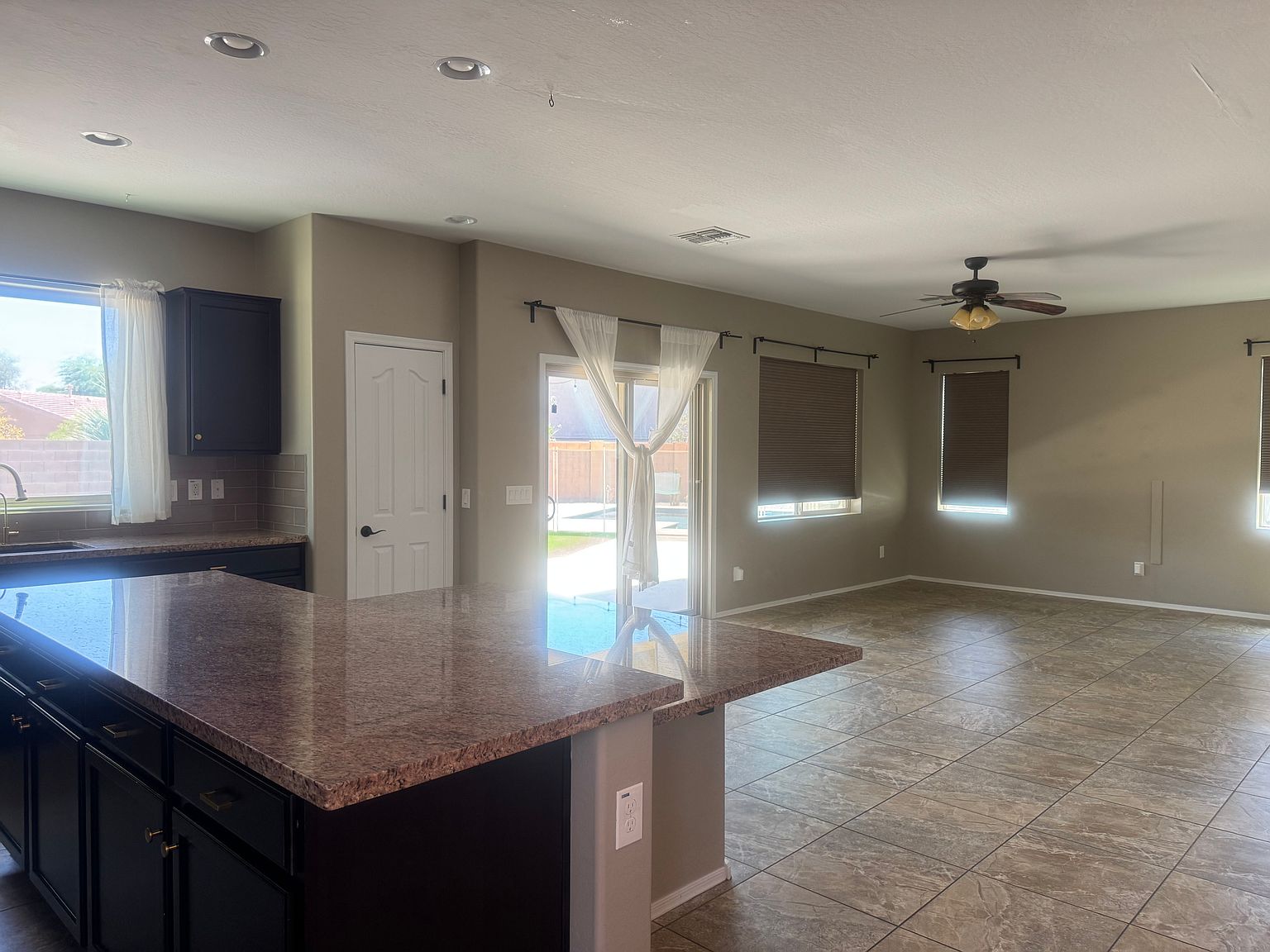 28311 N Cactus Flower Cir photo 2