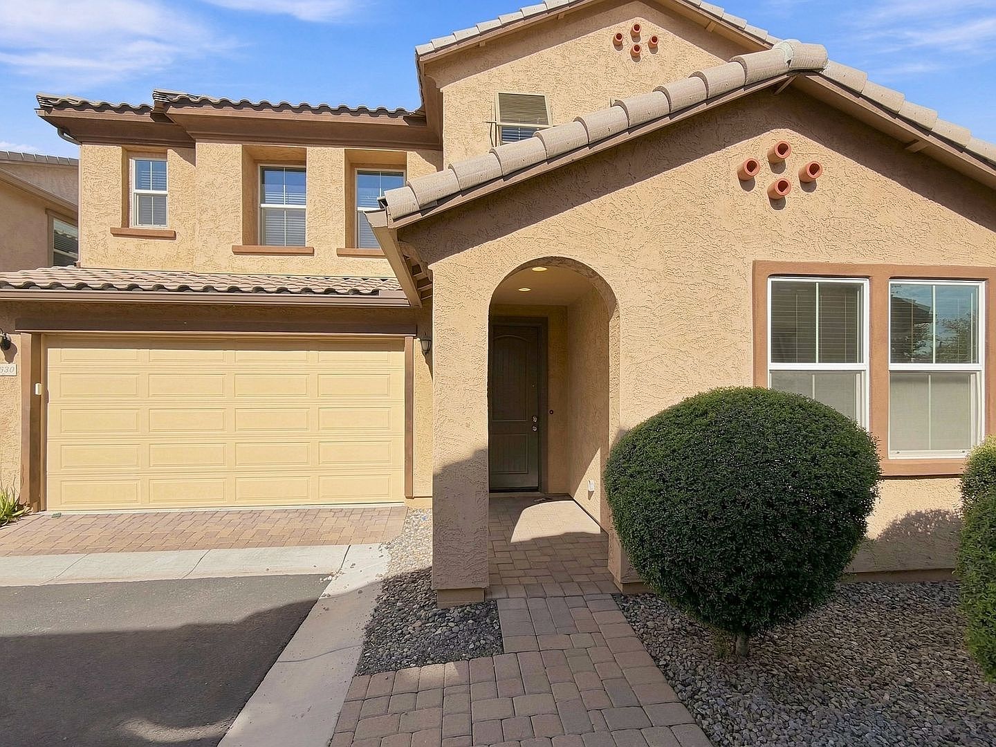4630 E Tierra Buena Ln photo 4