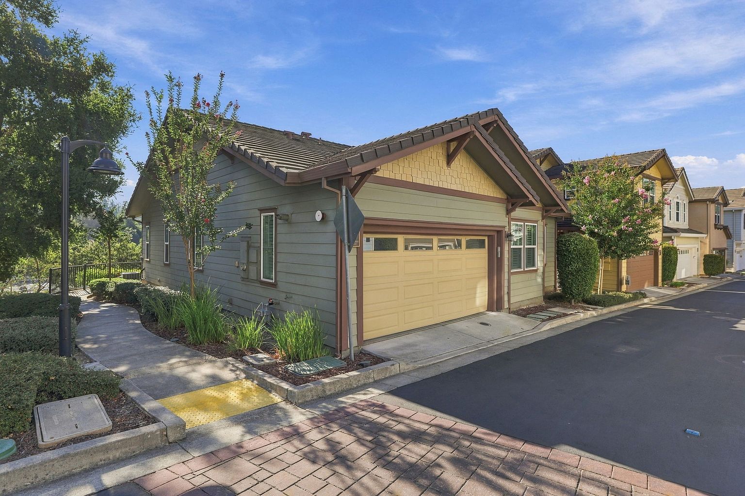63 Hazel Tree Rdg photo 2