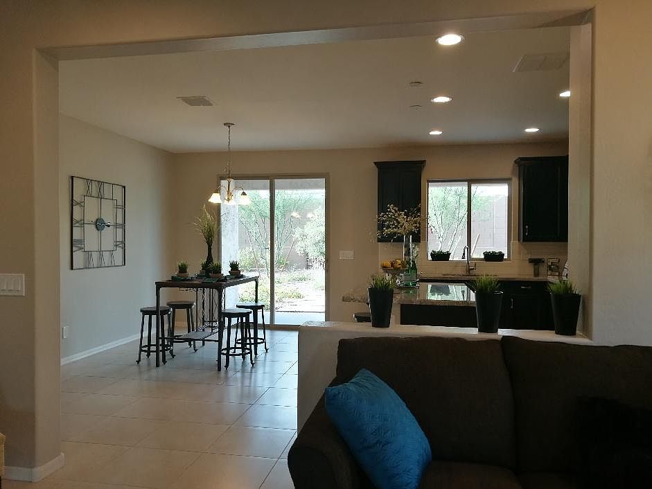 20467 W Park Meadows Dr photo 3