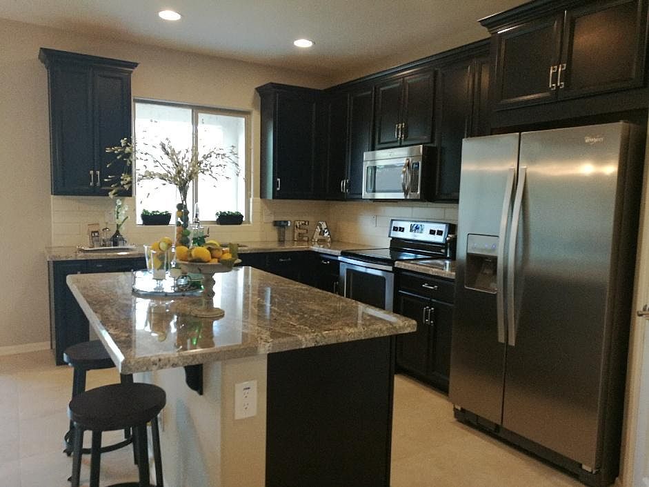 20467 W Park Meadows Dr photo 4
