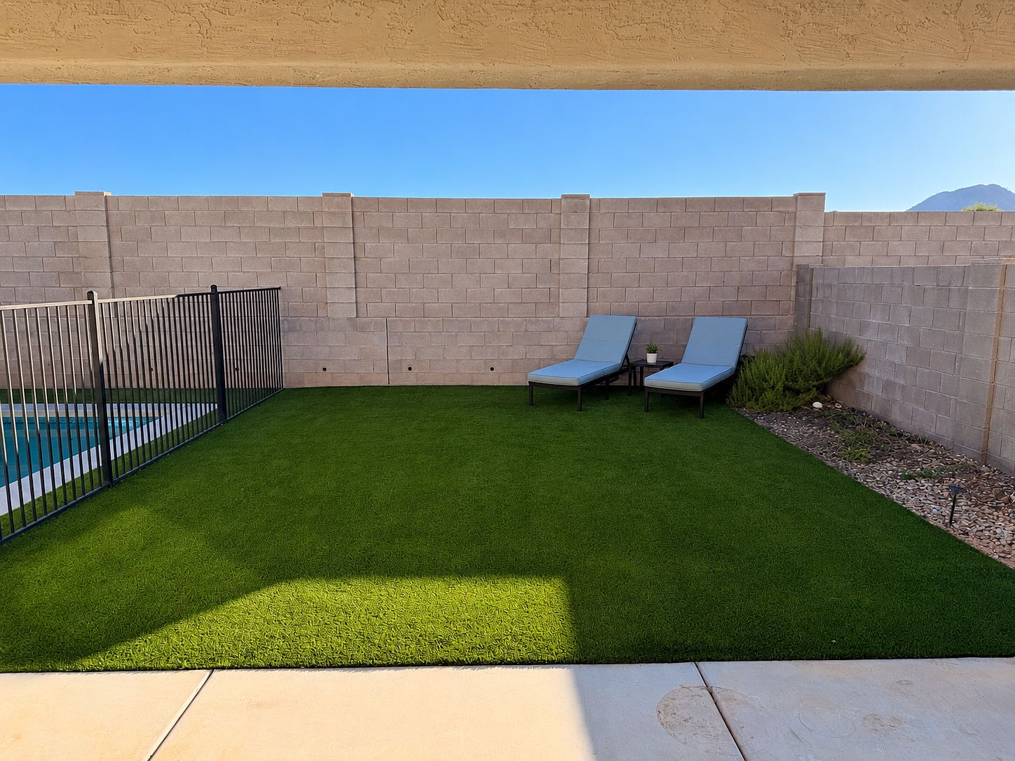 1822 W Bonanza Dr photo 3