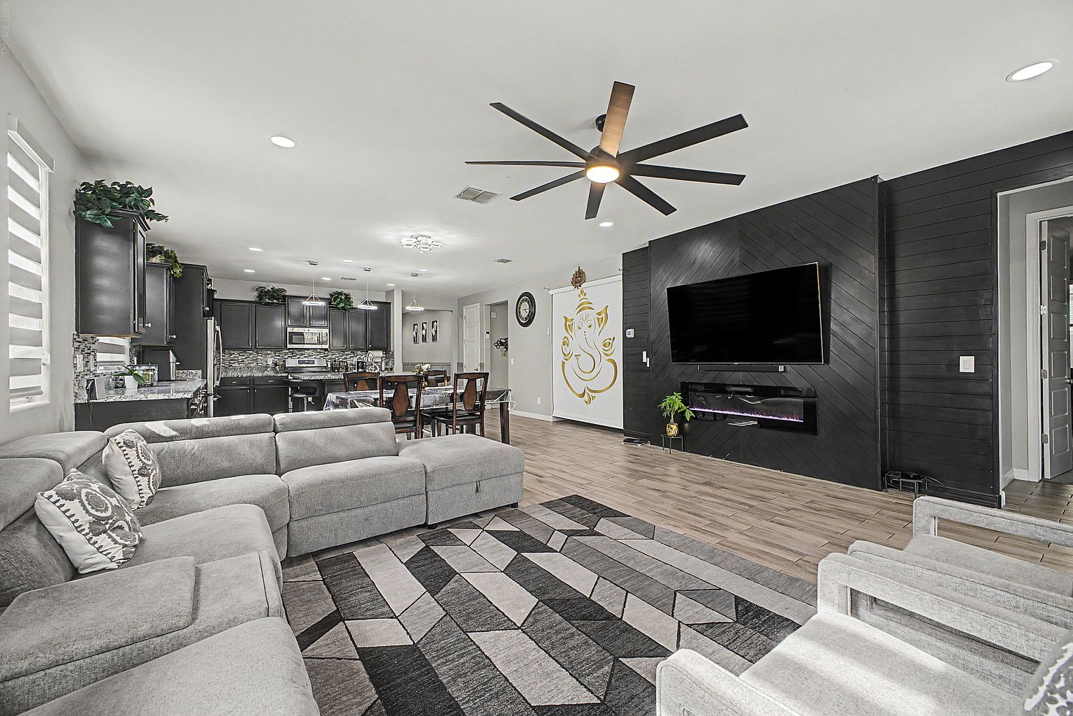 9741 W Via Del Sol photo 4