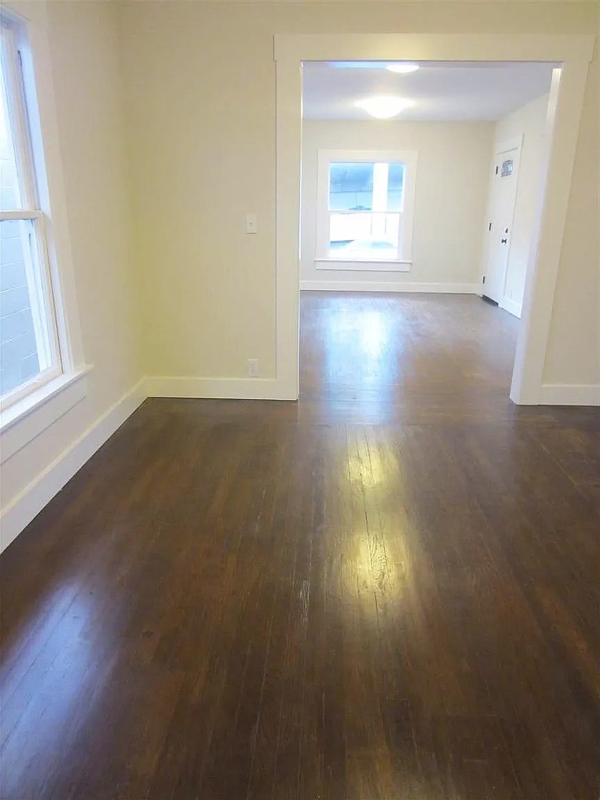 2BR/1BA Single Family House on Beaver St · Santa Rosa photo 4