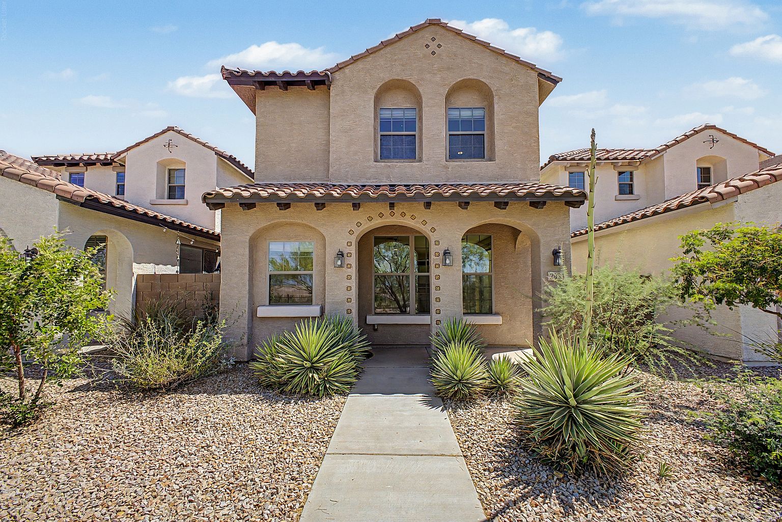 2934 N 71st Pl Mesa, AZ 85207 photo 2