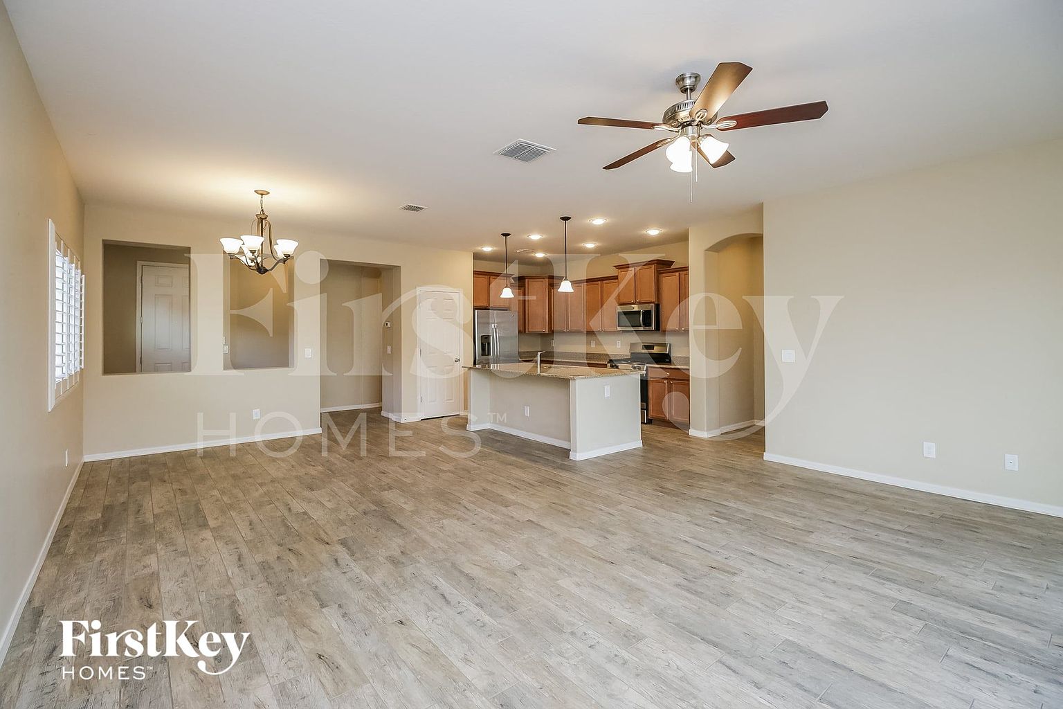 376 W Flame Tree Ave San Tan Valley, AZ 85140 photo 4