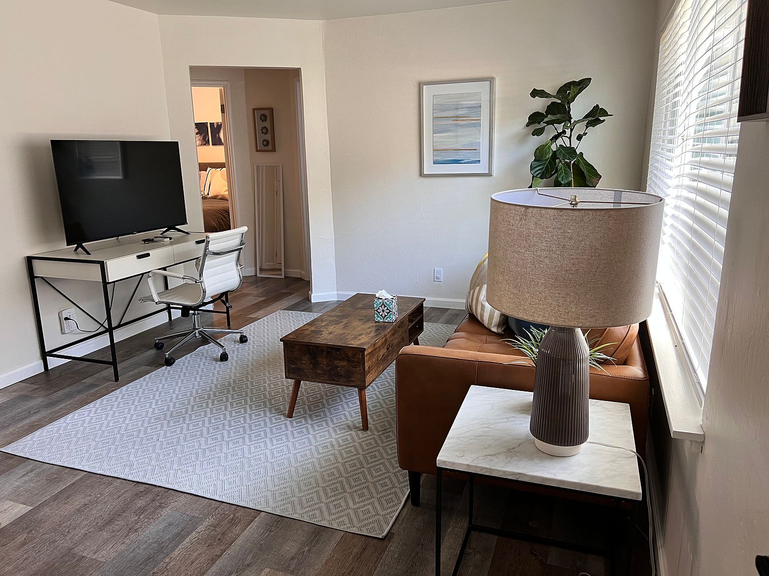 2BR/1BA Single Family House on Willow Ave · Napa photo 4
