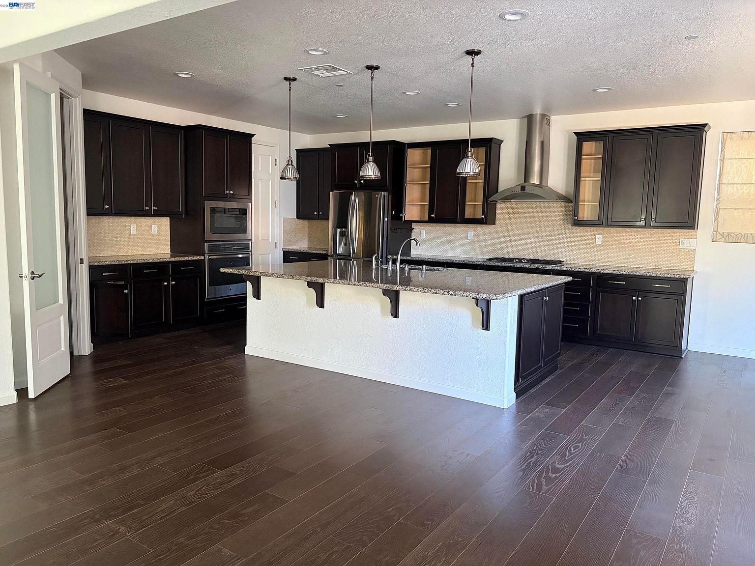575 W Strauss Dr photo 5