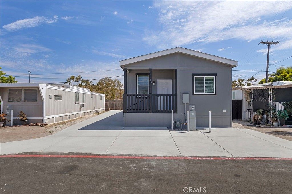 3030 Oceanside Blvd Space 18 photo 2