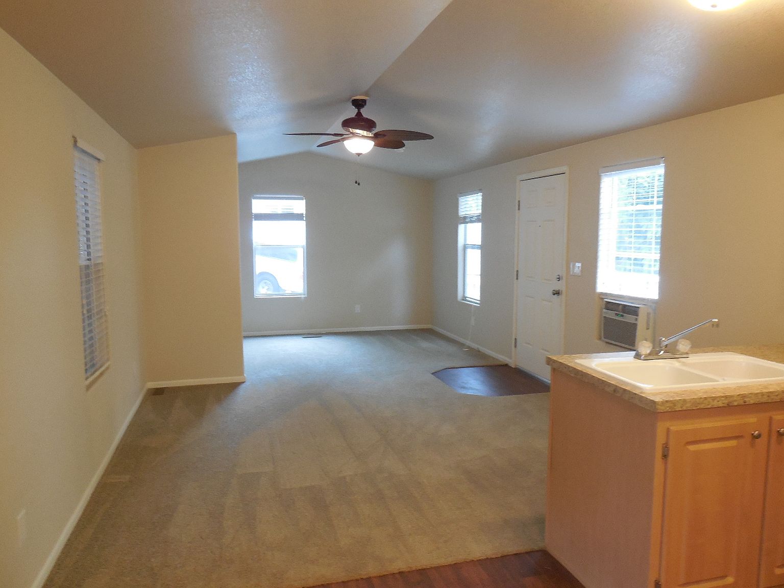 7735 Mission Gorge Rd Space 2 photo 4