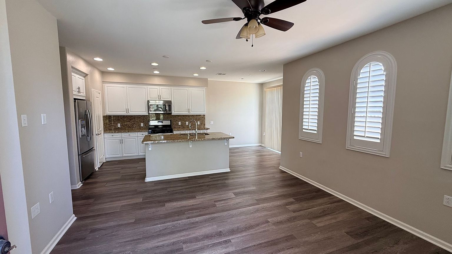 44055 Calle Luz photo 4