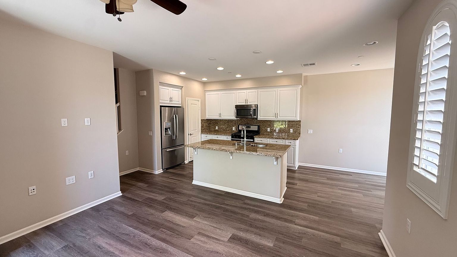 44055 Calle Luz photo 5