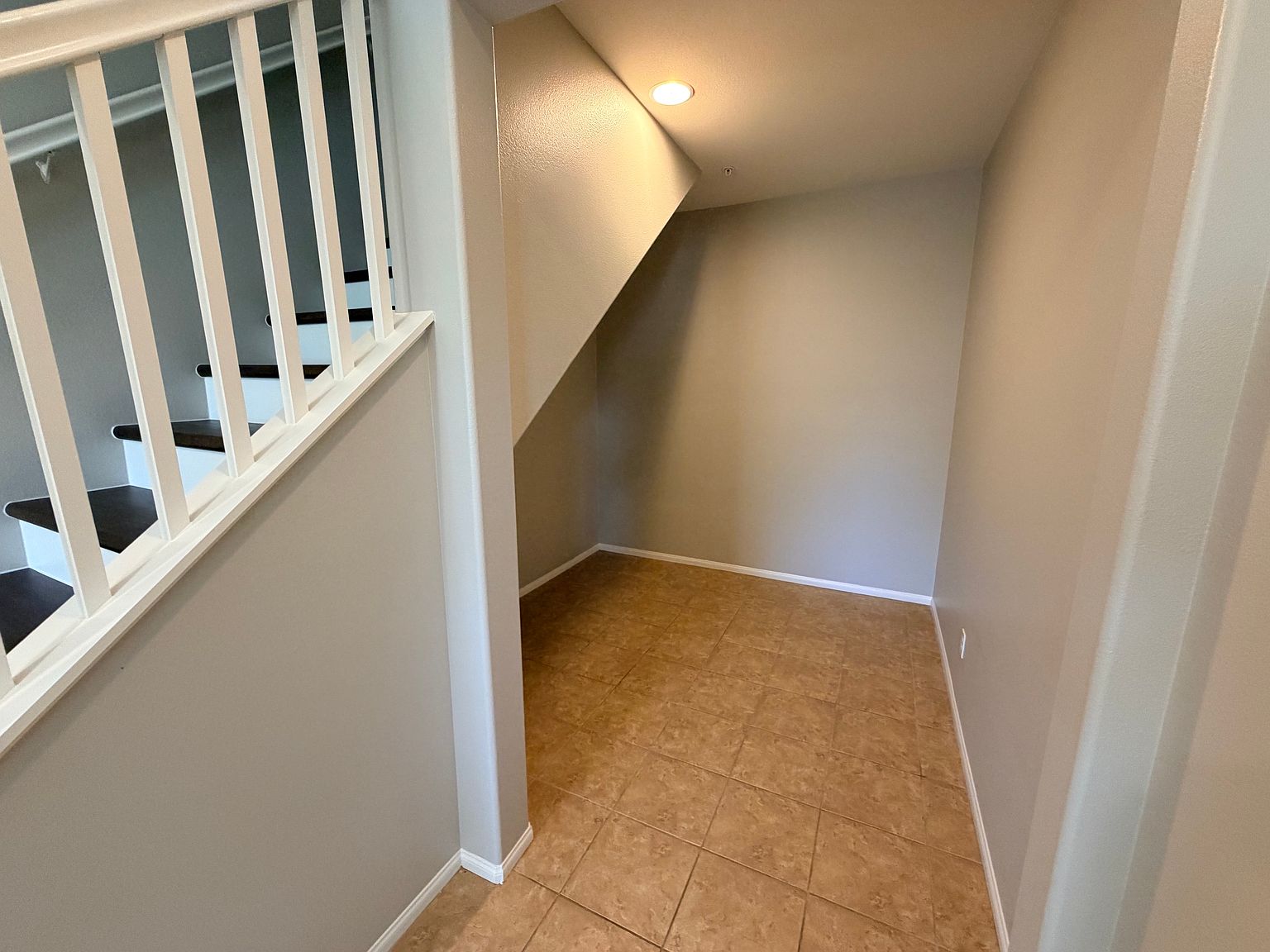 40879 Belleray Ave photo 5