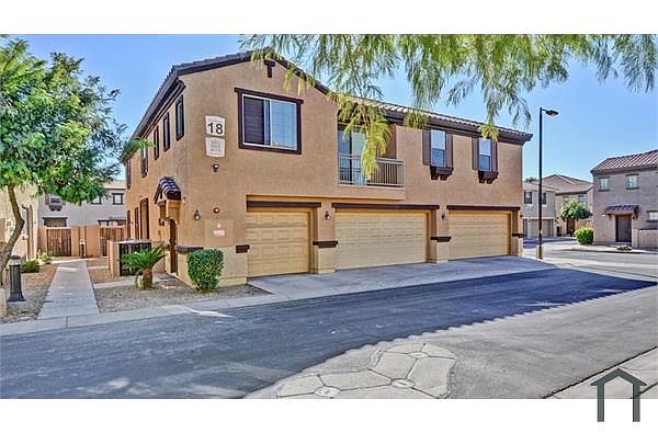 8169 West Groom Creek Road, Phoenix, AZ 85043 photo 3