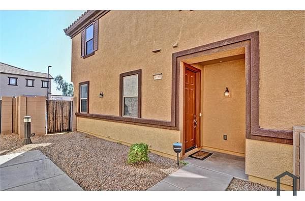 8169 West Groom Creek Road, Phoenix, AZ 85043 photo 2