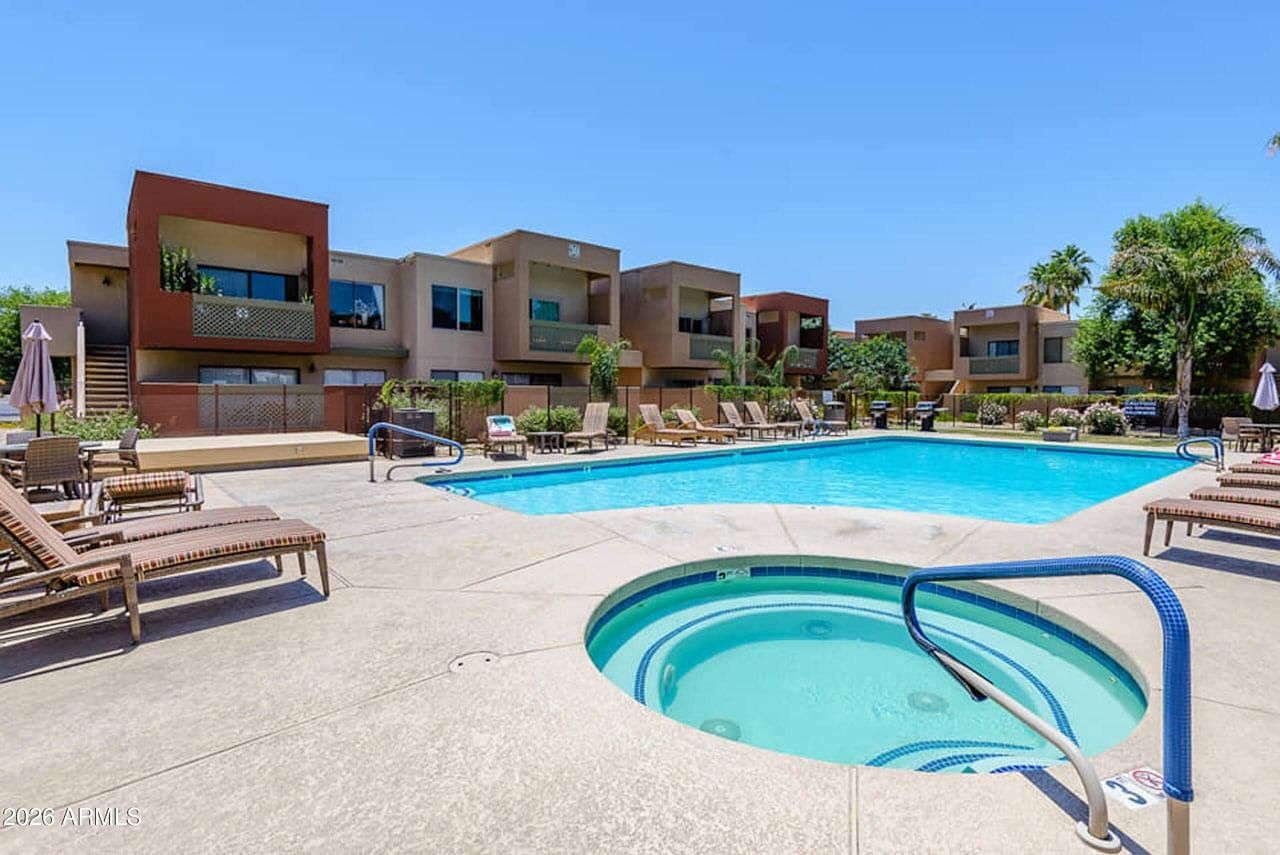 3600 N Hayden Rd Scottsdale, AZ 85251 photo 2