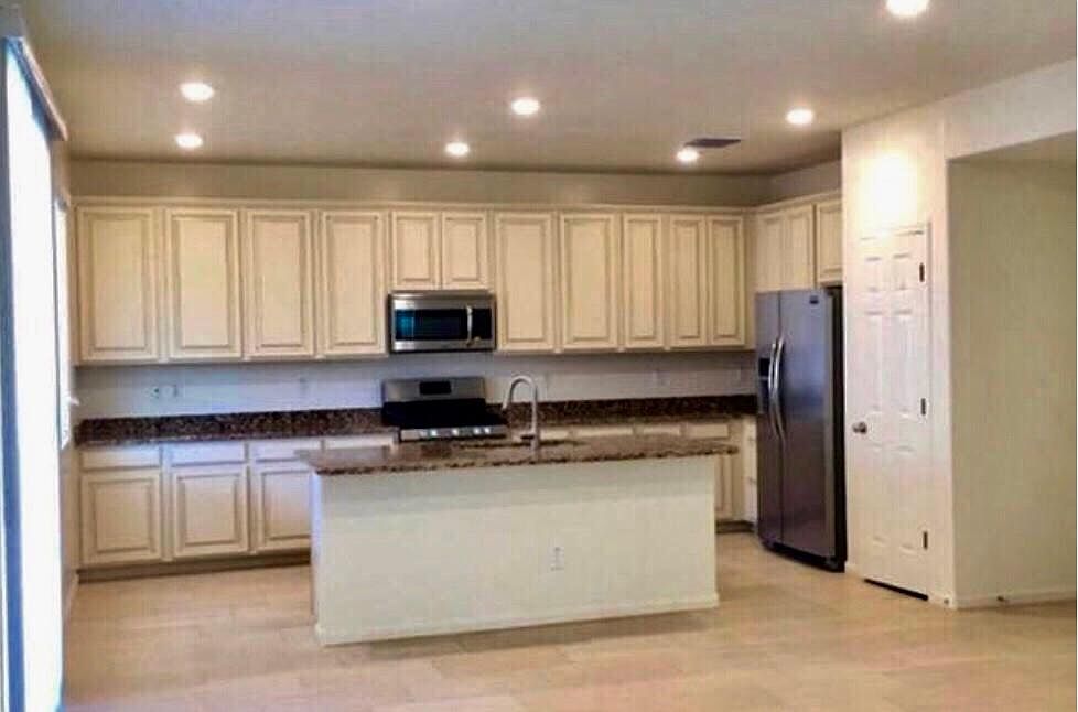 1726 W Lacewood Pl Phoenix, AZ 85045 photo 4