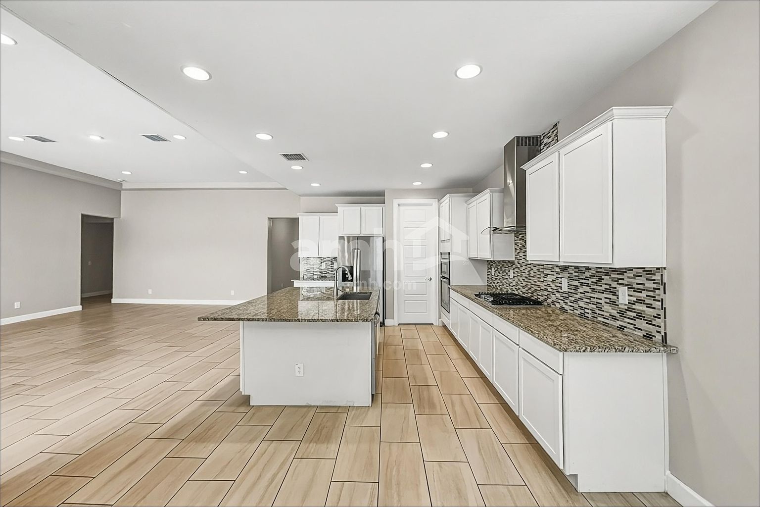 18264 W Thunderhill Pl Goodyear, AZ 85338 photo 4
