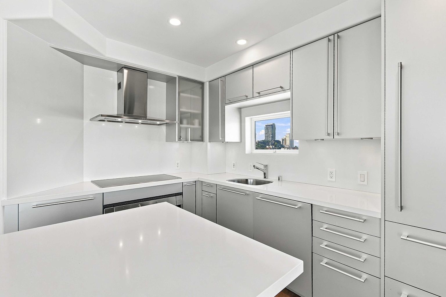 30 Miller Pl photo 5