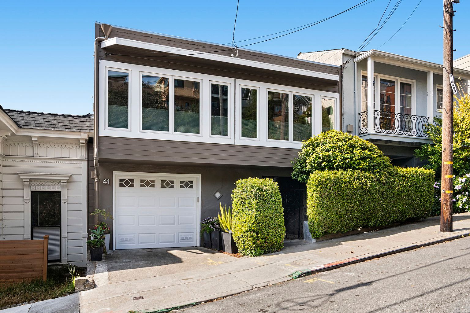 Houses on Saturn St · San Francisco