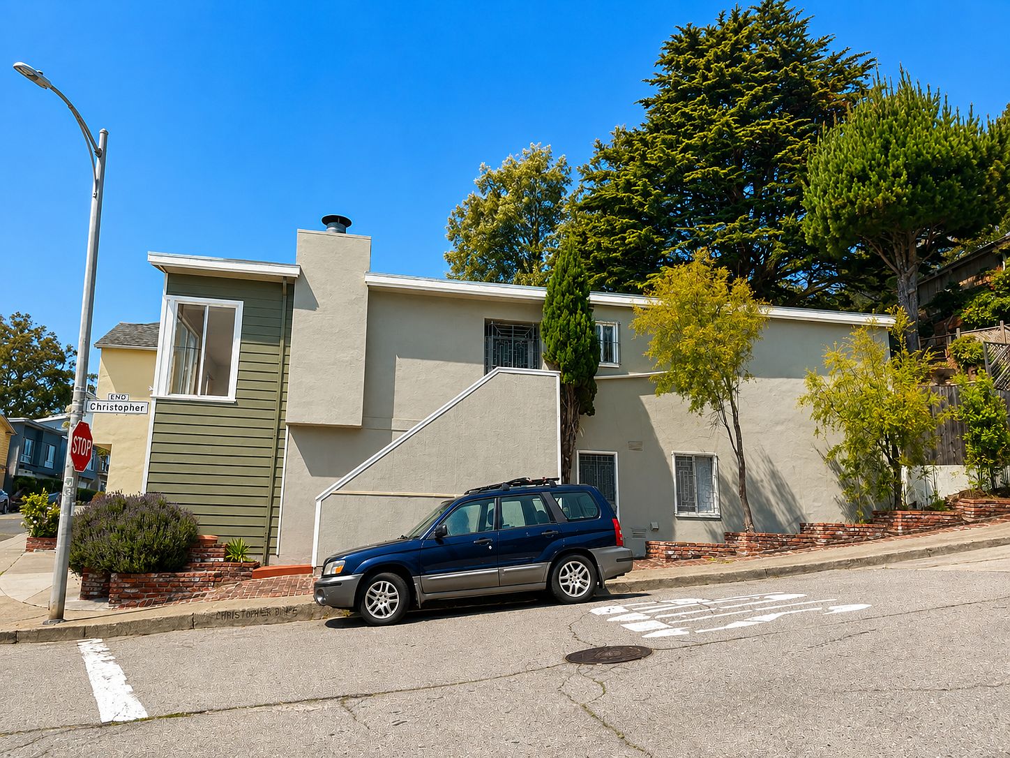 200 Warren Dr photo 2
