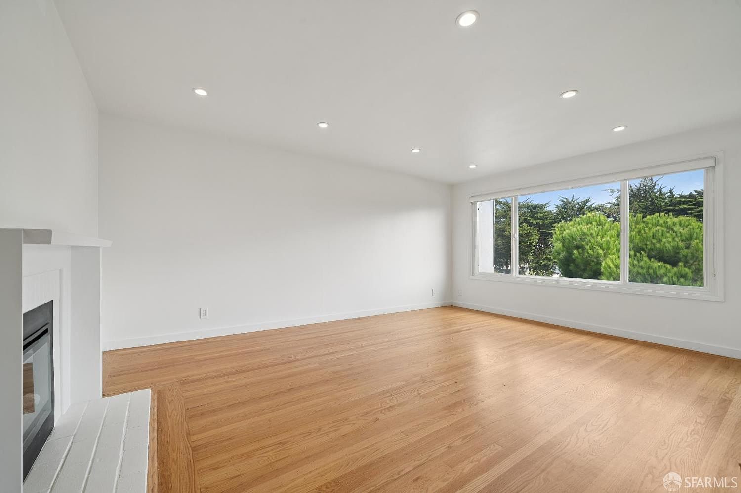 74 Sunview Dr photo 2