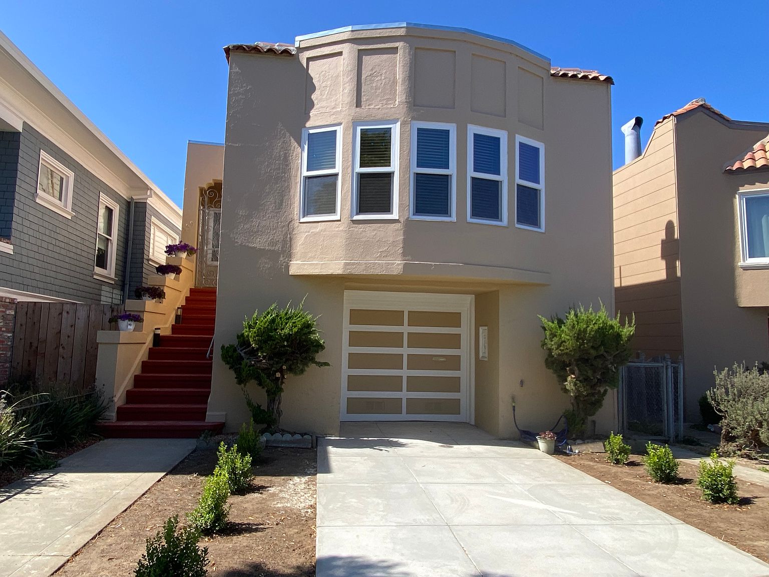 2BR/1BA Single Family House on Capistrano Ave · San Francisco photo 3