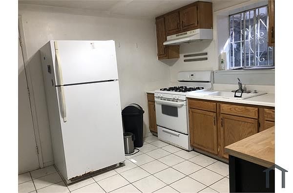 39 Fairfield Way photo 3