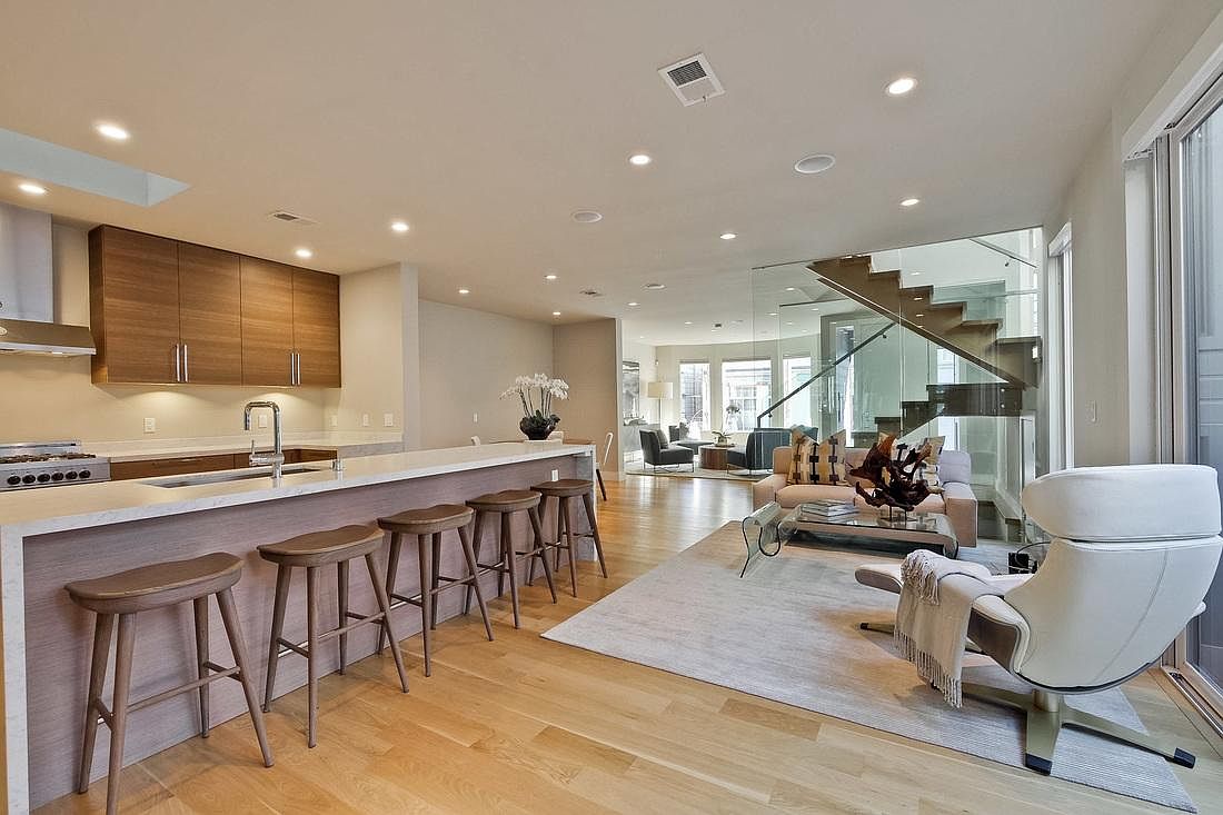 66 Rondel Pl photo 3
