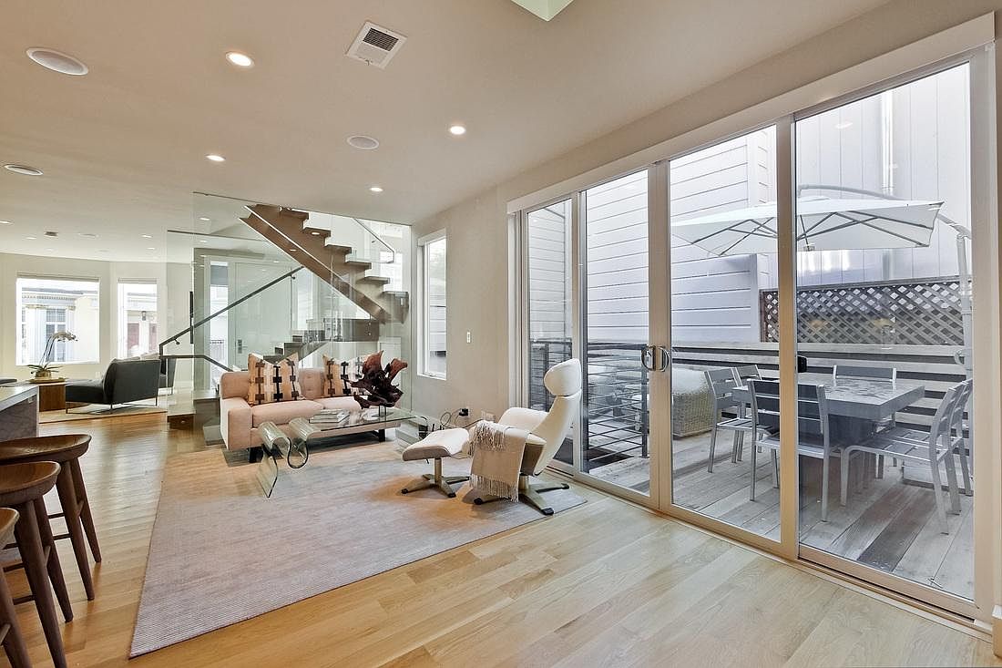 66 Rondel Pl photo 4