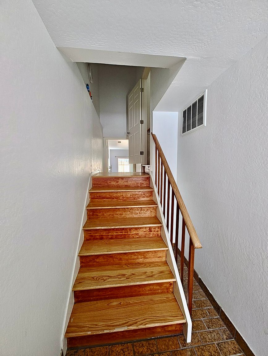 51 Bishop St photo 5