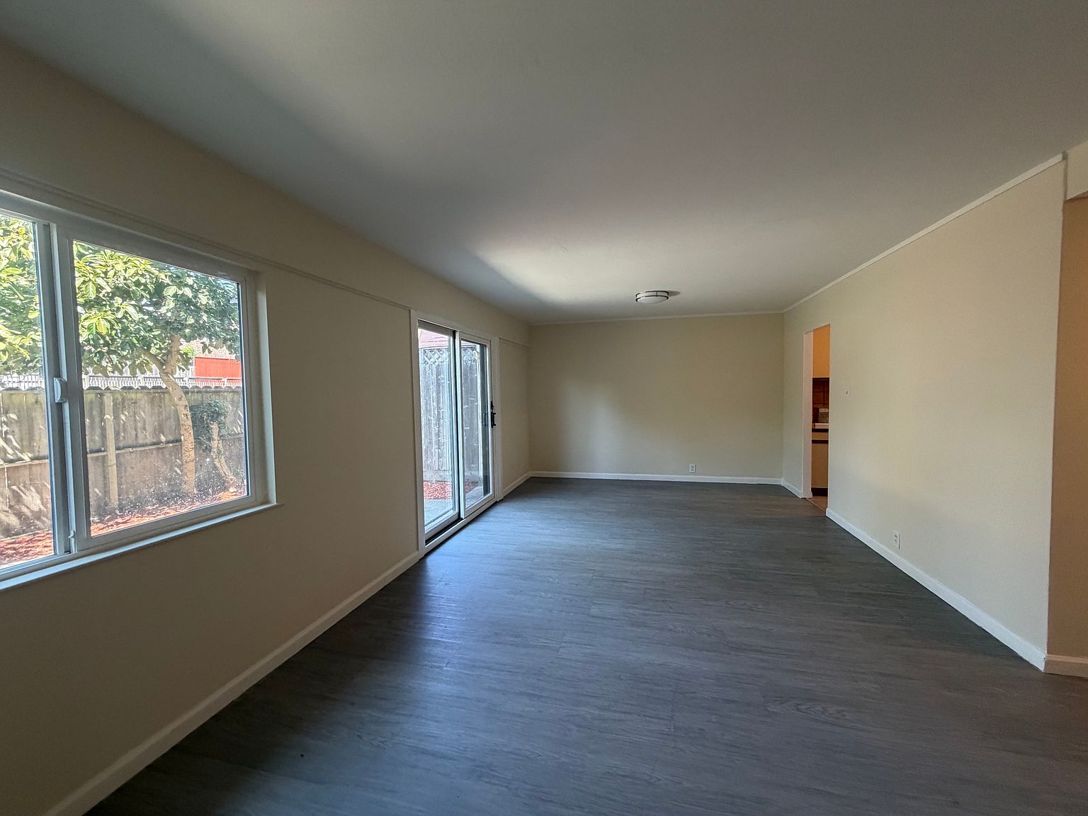 26 Garrison Ave photo 2