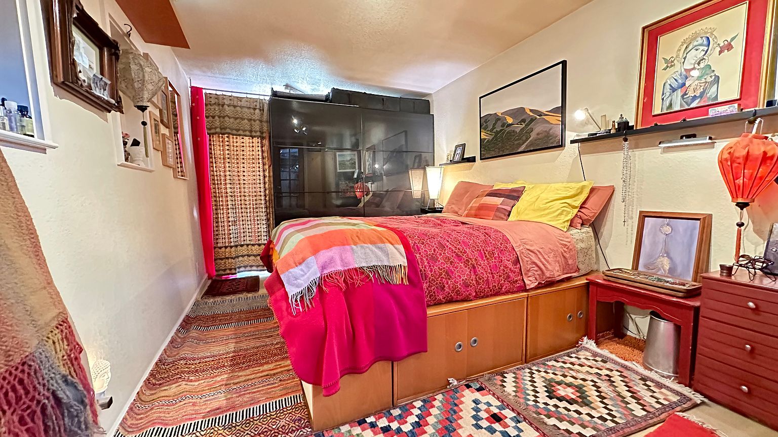 1BR/1BA Single Family House on Victoria St · San Francisco photo 3